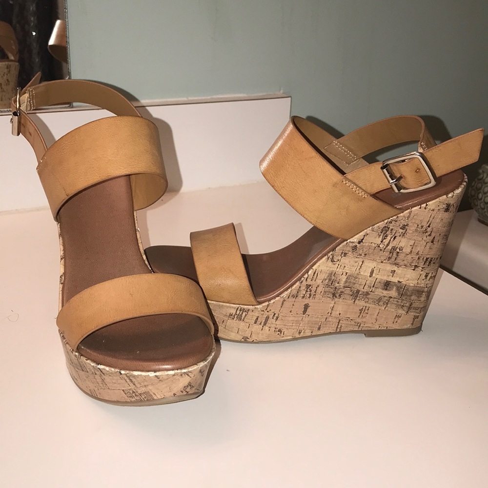 Tan/brown cork wedges